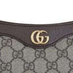 古驰 Ophidia 系列 GG Supreme 帆布腋下包