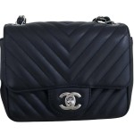 シャネル クラシック フラップ シェブロン ミニスクエア バッグ / ミニ フラップ バッグ