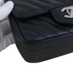 シャネル クラシック フラップ シェブロン ミニスクエア バッグ / ミニ フラップ バッグ