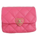 香奈儿爱心锁扣绗缝小羊皮口盖包