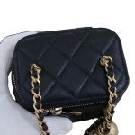 シャネル ゴールドボールチェーン調整式 キルティングラムスキン バニティケース