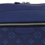 ルイ・ヴィトン アウトドア メッセンジャー バッグ タイガラマ モノグラムキャンバス