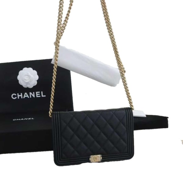 Chanel Boy Bag in Quilted Calfskin