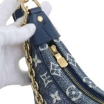 路易威登 Loop 系列 Monogram 丹宁牛仔老花月牙包