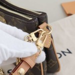 ルイ・ヴィトン ポシェット アクセソワール モノグラムキャンバス