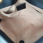 古驰 GG Marmont 系列绗缝皮革口盖包