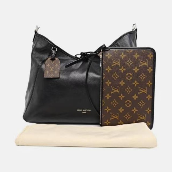 Louis Vuitton CARRYALL MM Hobo Bag in Black Soft Grained Calfskin