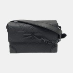 LOUIS VUITTON SOFT TRUNK迷你黑色牛皮老花压纹斜挎包