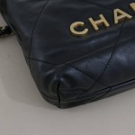 CHANEL 22 Bag