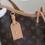 Louis Vuitton Carryall PM