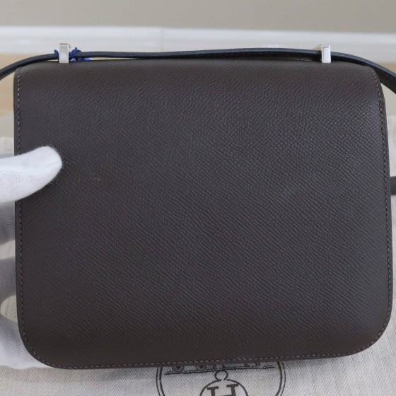 Hermès Constance