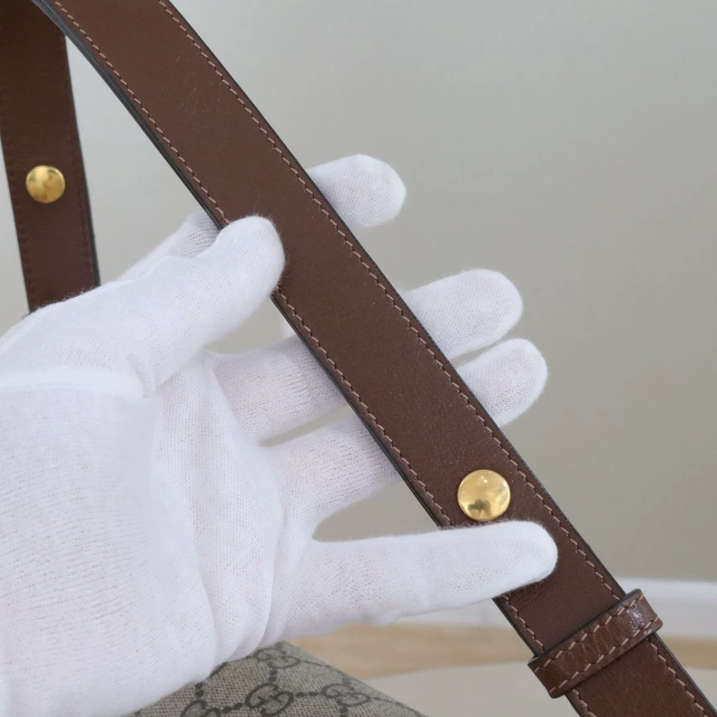 古驰 Horsebit 1955 马衔扣系列中号肩背包
