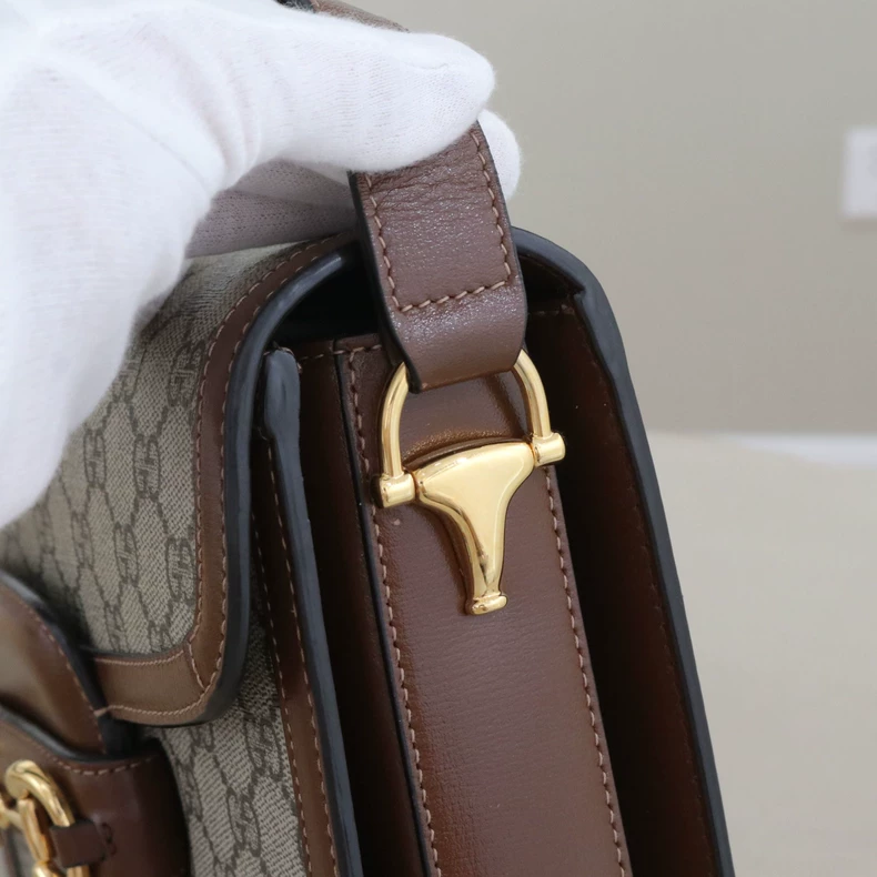 古驰 Horsebit 1955 马衔扣系列中号肩背包