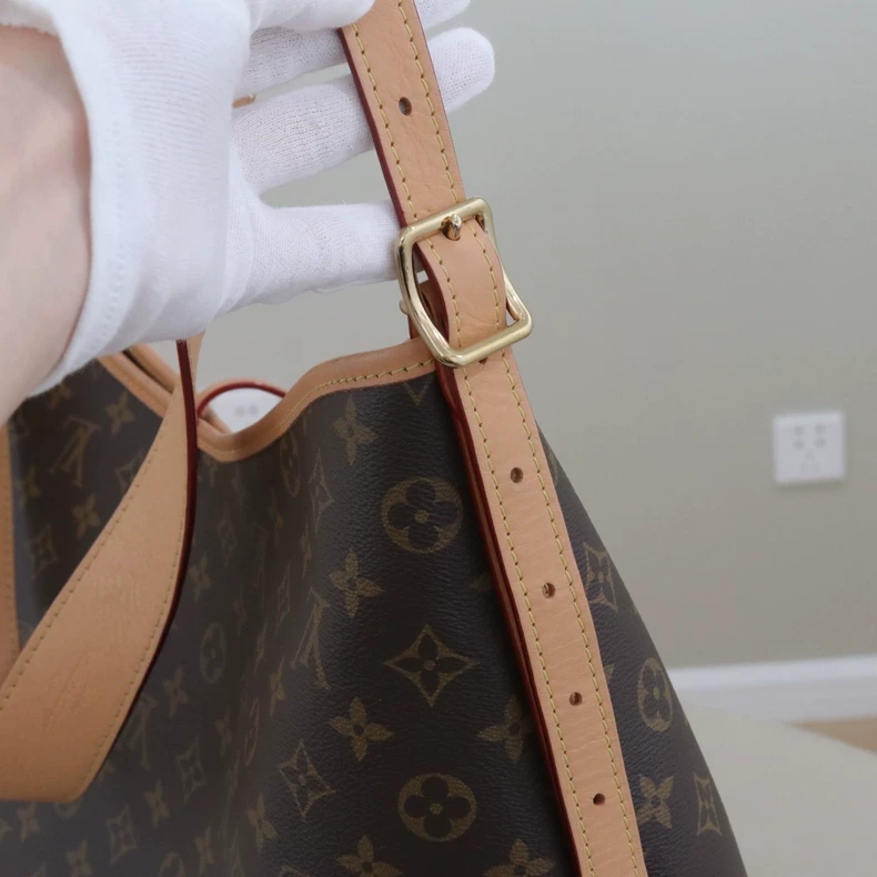 路易威登 CarryAll 中号手袋