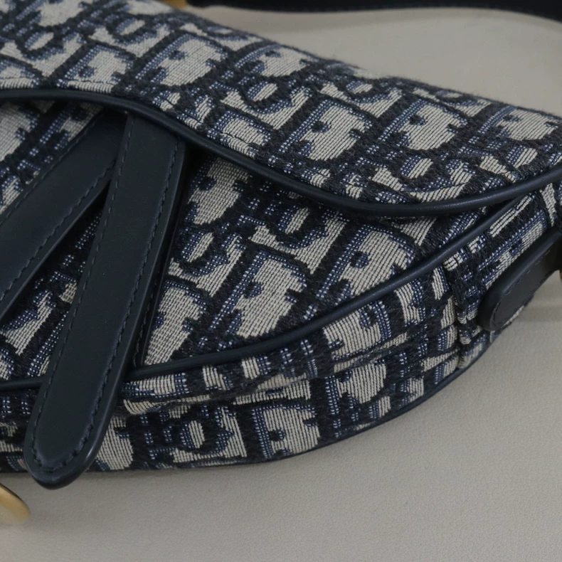Dior  Small Saddle Bag (Dior Oblique Jacquard)