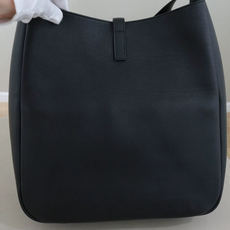 Saint Laurent Le 5 à 7 Supple Hobo Bag