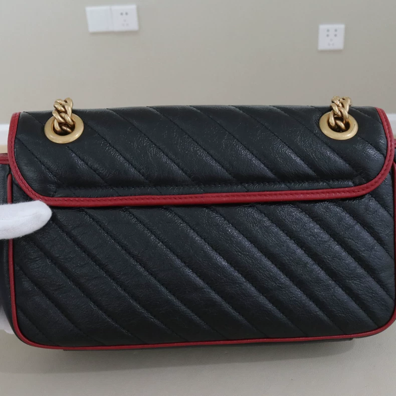 Gucci GG Marmont Matelassé Small Shoulder Bag