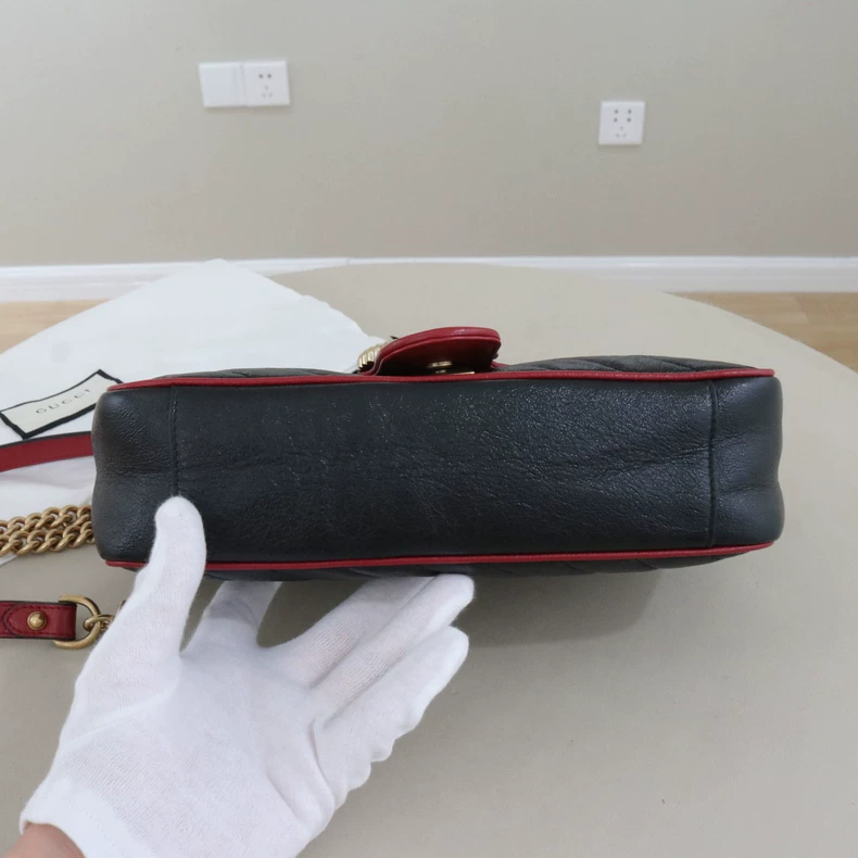 Gucci GG Marmont Matelassé Small Shoulder Bag