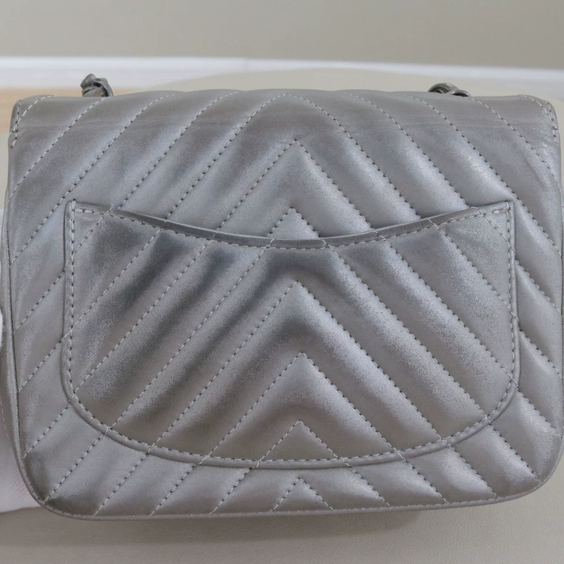 CHANEL Classic Flap Handbag (11.12 Bag) Chevron Quilted Metallic Silver Calfskin