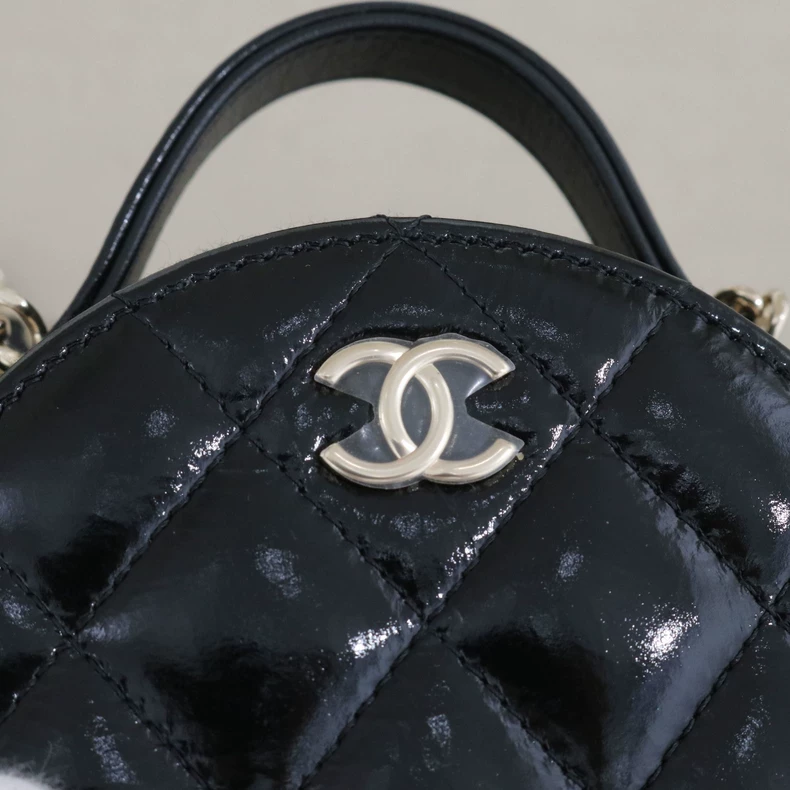 Chanel Mini Round Small Vanity Case