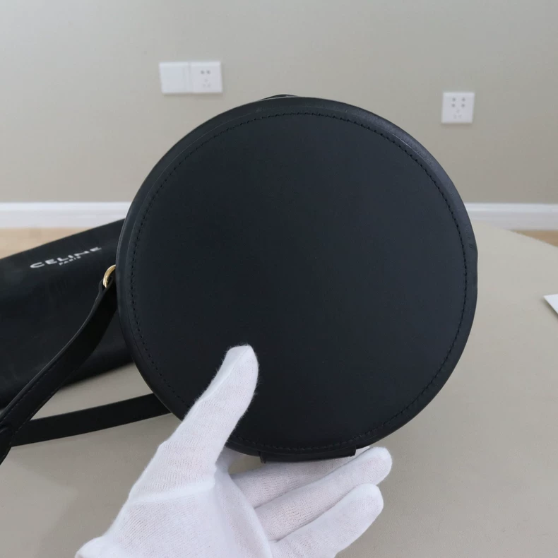 セリーヌ トリオンフ TAMBOUR ラウンドボックスバッグ