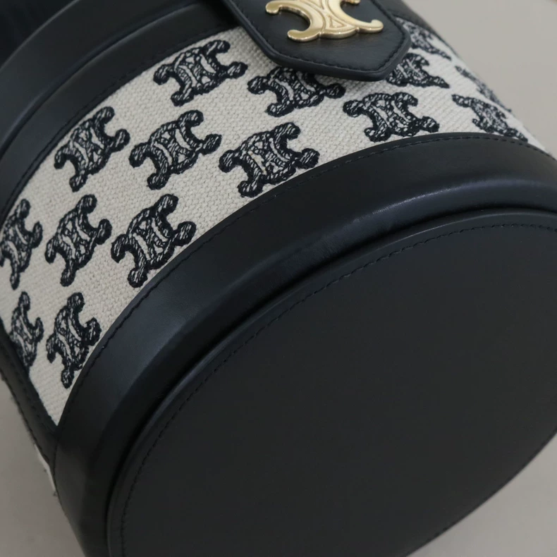 セリーヌ トリオンフ TAMBOUR ラウンドボックスバッグ