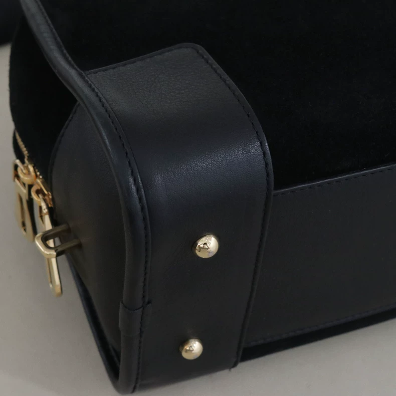 LOEWE Amazona 28 Suede Top Handle Bag