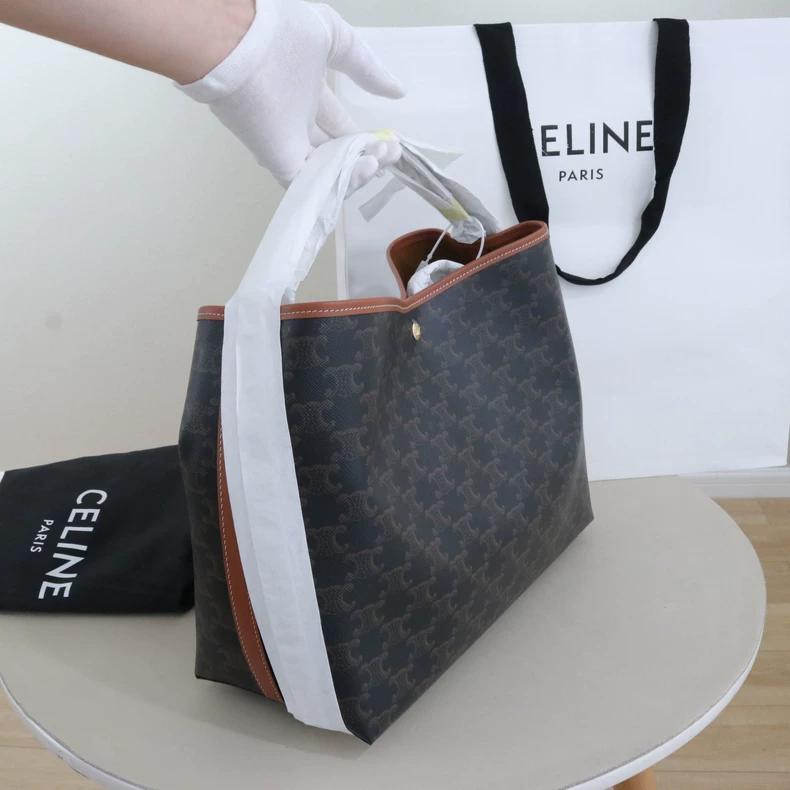 SOFT SHOPPER BAG IN TRIOMPHE CANVAS AND CALFSKIN