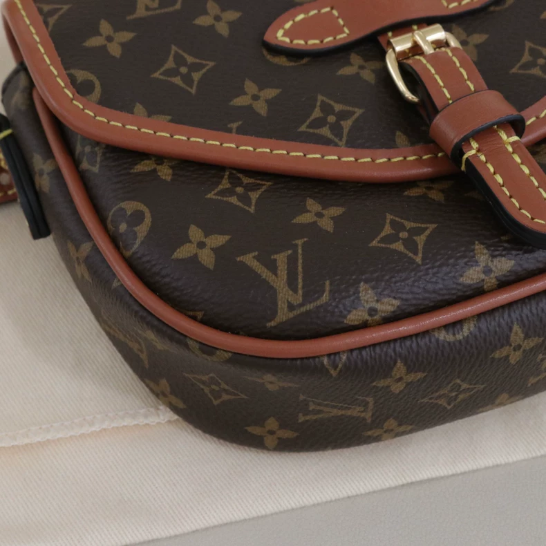 Louis Vuitton Saumur BB Bag